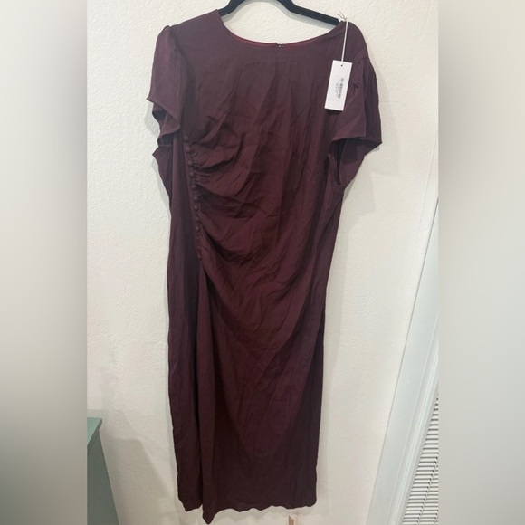 NWT Reformation Fraiser Dress in Prune, size 20 - Picture 2 of 7